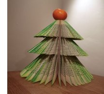 Learn how to make this tree at http://www.instructables.com/id/Book-Xmas-tree/