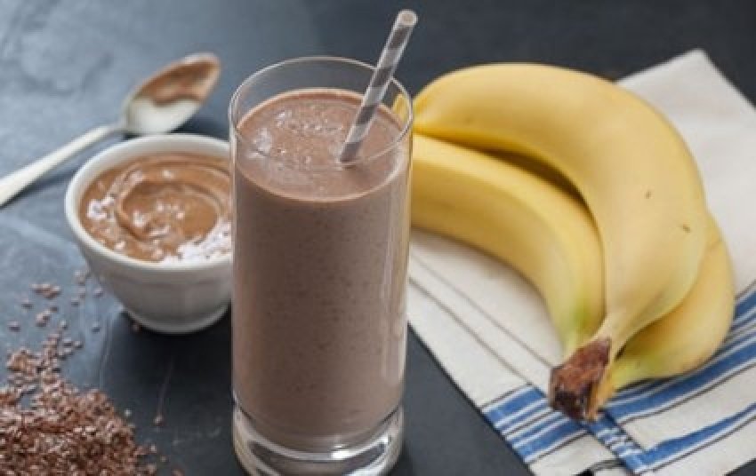 Chocolate Almond Dream Smoothie